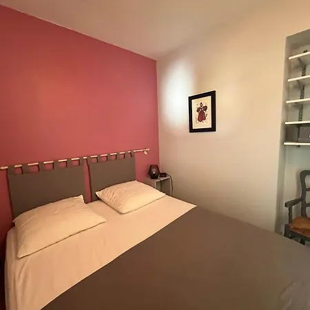 Apartament T2 De Charme Avec Parking Prive, A 100m De La Plage, En Plein Coeur D'arcachon - Fr-1-374-216
