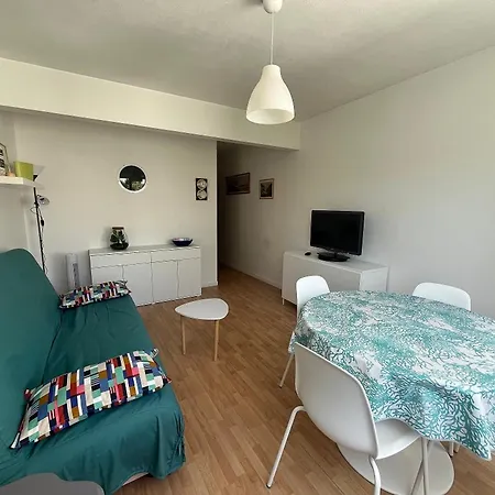 Apartament T2 De Charme Avec Parking Prive, A 100m De La Plage, En Plein Coeur D'arcachon - Fr-1-374-216 *